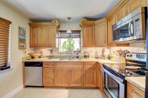 2492 10th St, Delray Beach FL  33445-2081 exterior