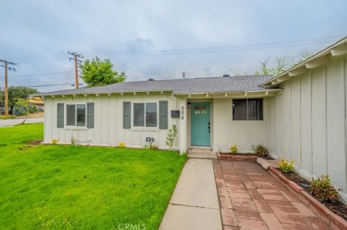 594 Sequoia St, San Bernardino CA  92407-3155 exterior