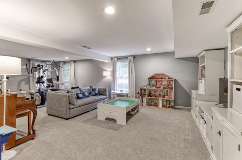 24 Greenbriar Ave, Covington KY  41017-2752 exterior