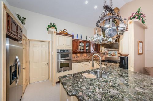 1083 Northridge Dr, Palm Harbor FL  34683-2720 exterior