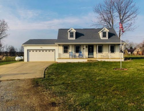 10854 Mcquaid Rd, Riceland, OH 44667-9507