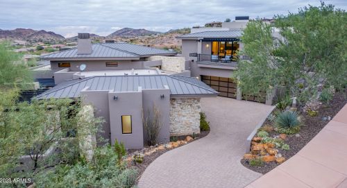 9710 Palisades Blvd, Scottsdale AZ 85268-2755 exterior