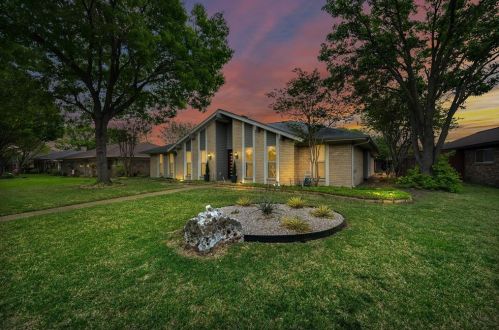 902 Windsong Trl, Richardson, TX 75081-4440