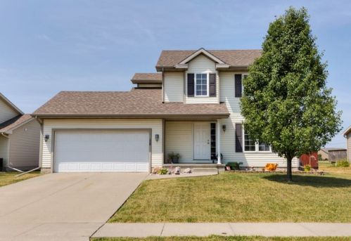 1808 Lake Side Dr, Ankeny, IA 50023-4815