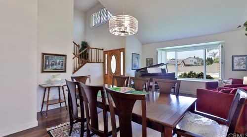 2032 Coolcrest Ave, Upland CA 91784-1242 exterior