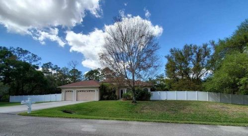 1505 Desoto Ave, Lehigh Acres, FL 33972-8902