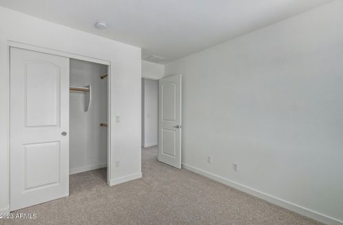 701 Del Rancho, Mesa AZ  85212-1890 exterior