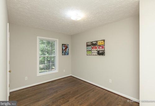 277 Black Cub Run Ln, Harpers Ferry WV  25425-6805 exterior