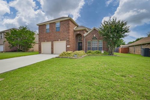 1402 Oxford Dr, Midlothian, TX 76063-3364
