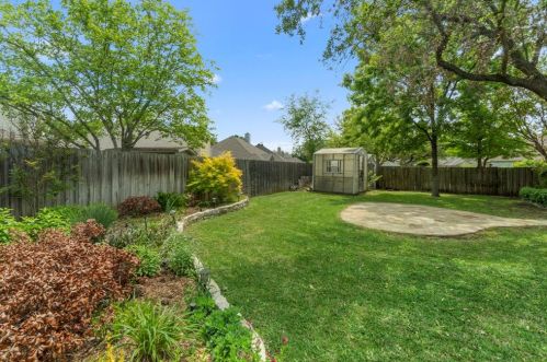 3108 Oak Meadow Dr, Lewisville TX  75028-7626 exterior