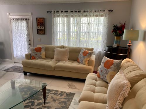 579 Normandy M, Delray Beach FL  33484-4835 exterior