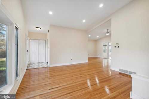 1536 Clearview Ave, Blue Bell PA  19422-3611 exterior