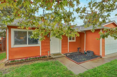 7314 Holbrook Way, North Highlands, CA 95660-2725