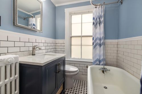 32 Hill St, Dover NH  03820-3111 exterior