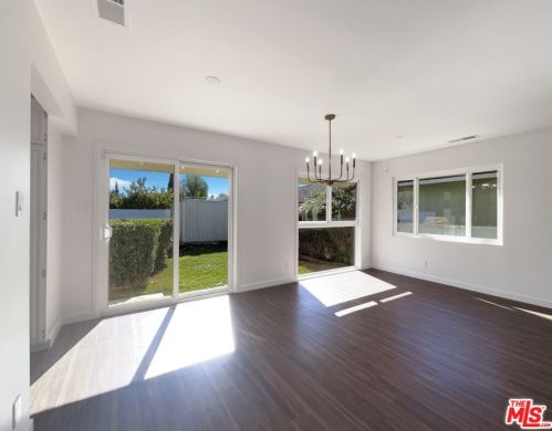 8050 Cherrystone Ave, Van Nuys CA  91402-5415 exterior