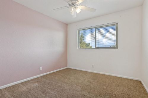 696 Tahoe St, Manteca CA  95337-6853 exterior