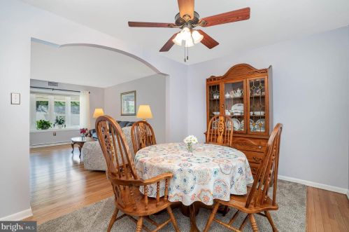 7 Brandywine Dr, Shrewsbury PA  17361-1803 exterior