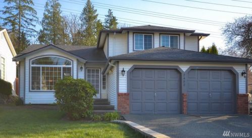 2402 211 St, Bothell WA  98021-4203 exterior