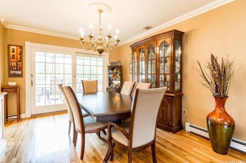 34 Flower Ln, Muttontown NY  11753-2312 exterior