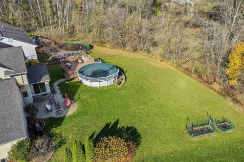 2922 Copper Mountain Ct, Green Bay WI  54313-3207 exterior