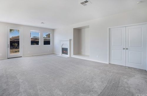 3316 Banyon Cir, Lake Elsinore, CA 92530-2003