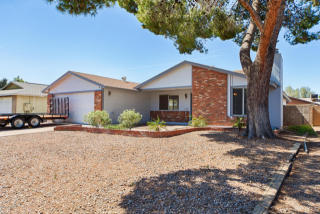 1505 Mesquite St, Chandler, AZ 85224-2203