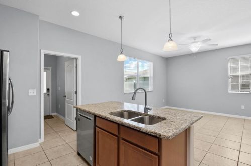 1229 Seburn Rd, Apopka FL  32703-8468 exterior