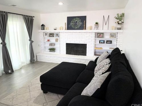 16425 Desert Knoll Dr, Victorville, CA 92395-4018