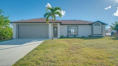 410 21st St, Cape Coral, FL 33990-4338