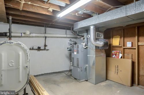 337 Perry St, West Enola PA  17025-2538 exterior