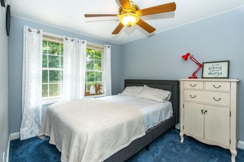 15 Chabot St, Somersworth NH  03878-1302 exterior