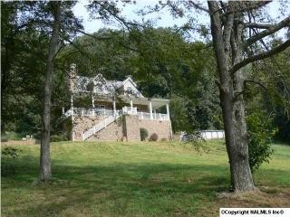 19 Greenway Rd, Fayetteville, TN 37334-7171