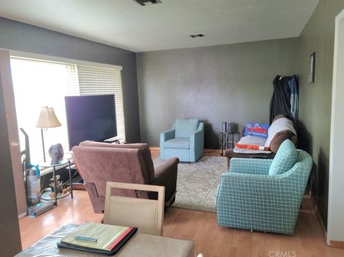 801 Walnut St, Colton, CA 92324-3320