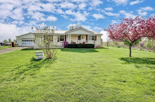 3045 Wayne Ridge Rd, Zanesville OH  43701-8651 exterior