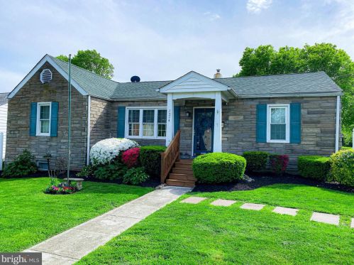 1214 James St, Norristown, PA 19401-3627