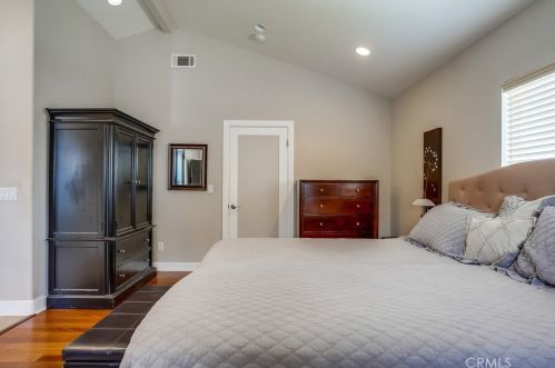 3753 Snowden Ave, Long Beach CA  90808-2226 exterior