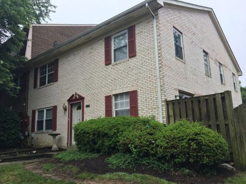 9890 Hagel Cir, Lorton, VA 22079-4307