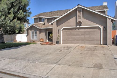 2021 Nikki Ann Way, Turlock CA  95380-3786 exterior