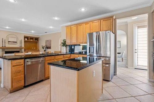 3909 Edgeview Ct, Modesto CA  95355-7318 exterior