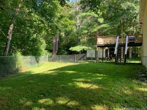 12 Juniper Ln, Norwich CT  06351-9119 exterior