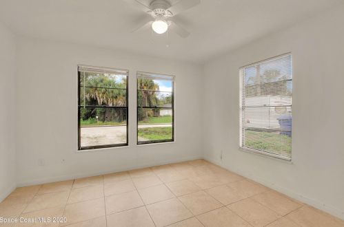 56 45 Ave, Vero Beach FL 32966-2840 exterior