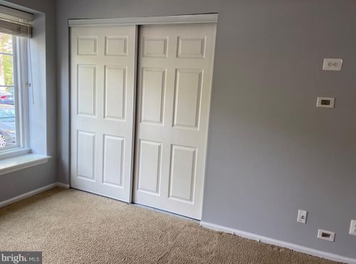 11164 Beaver Trail Ct, Herndon VA  20191-4319 exterior