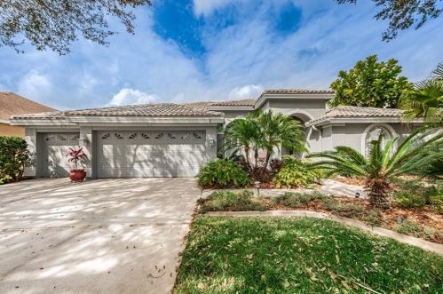 5256 Kernwood Ct, Palm Harbor, FL 34685-3627
