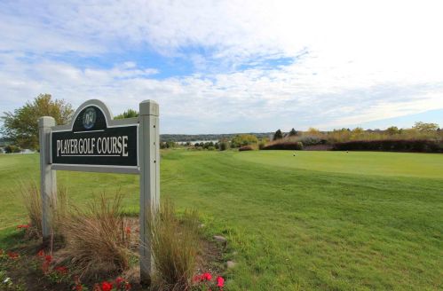 1018 Crane Ct, Lake Geneva WI  53147-4877 exterior