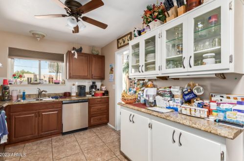 10819 111 Ave, Sun City AZ  85351-4021 exterior