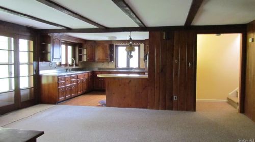 145 Vassar Rd, Poughkeepsie NY  12603-5449 exterior