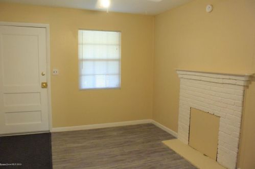321 Wilson Ave, Titusville, FL 32796-3544