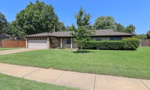 7509 David Dr, Fort Worth, TX 76180-6349