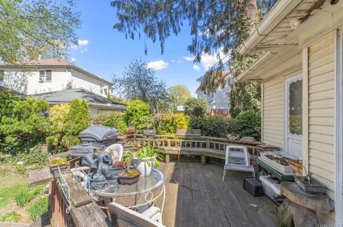 483 5th St, Mount Vernon NY 10553-2117 exterior