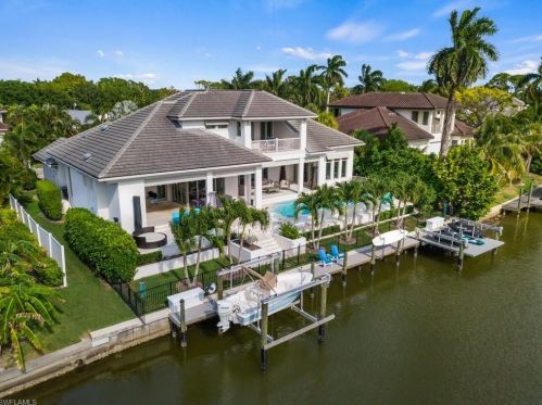 5135 Starfish Ave, Naples, FL 34103-2464